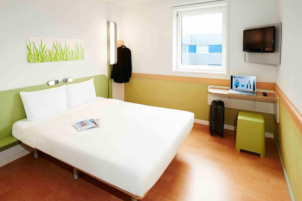 ibis budget Nancy Porte Sud Houdemont Bagian luar foto