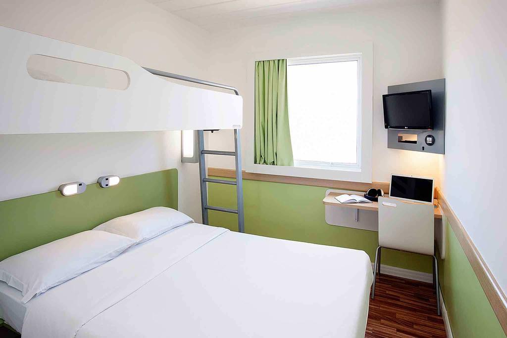 ibis budget Nancy Porte Sud Houdemont Bagian luar foto